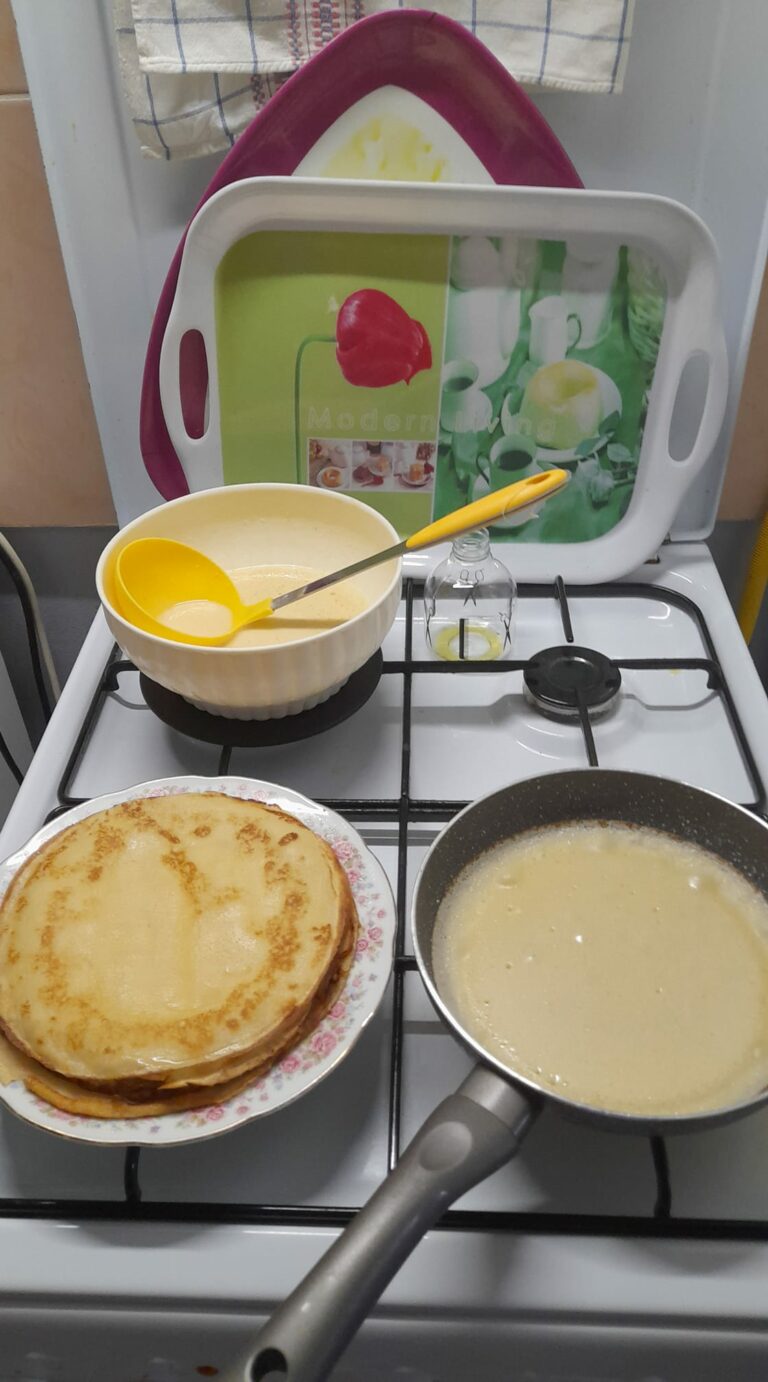 Jag vet inte vem som postade de mjölfria pannkakorna, men jag kan inte tacka dem nog… Jag har letat efter det här receptet i evigheter.