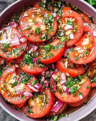 Smakrik marinerad tomatsallad